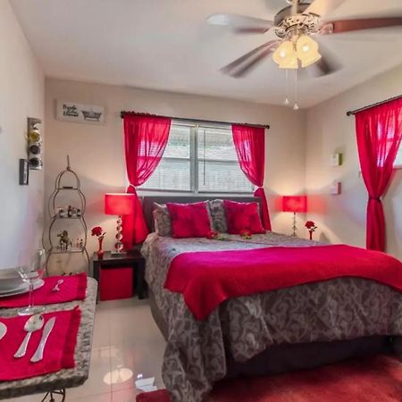 دانيا بيتش Sherry'S Place Home & Apartments المظهر الخارجي الصورة