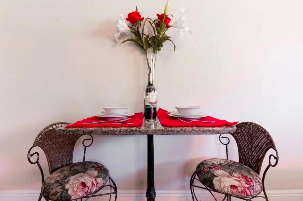 دانيا بيتش Sherry'S Place Home & Apartments المظهر الخارجي الصورة
