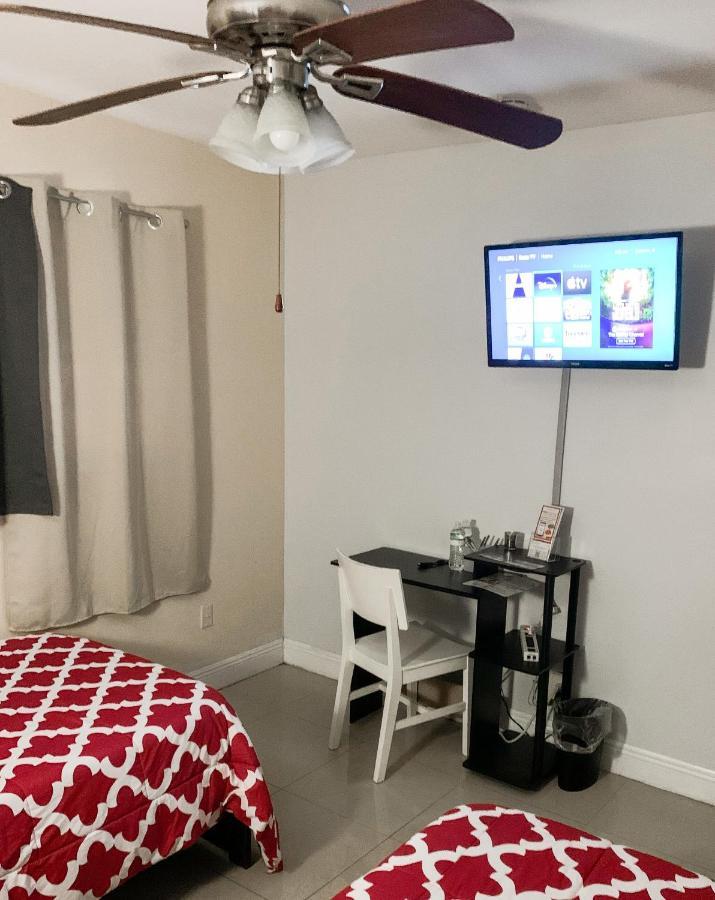 دانيا بيتش Sherry'S Place Home & Apartments المظهر الخارجي الصورة