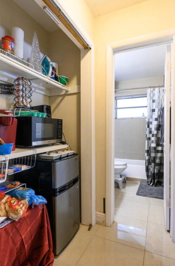 دانيا بيتش Sherry'S Place Home & Apartments المظهر الخارجي الصورة